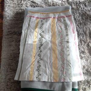 Paraphrase White and Yellow Embroidered Pencil Skirt